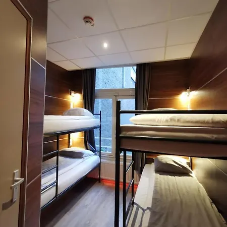 Jesse Hotel *